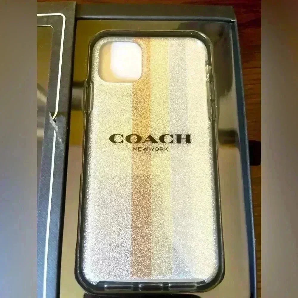 📲🆕📲 Coach iPhone 11 Pro Max Glitter Case In Gold, Silver, and Neutral-6.5”